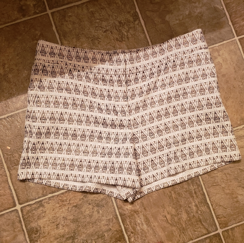 Loft riviera shorts, jacquard tribal metallic